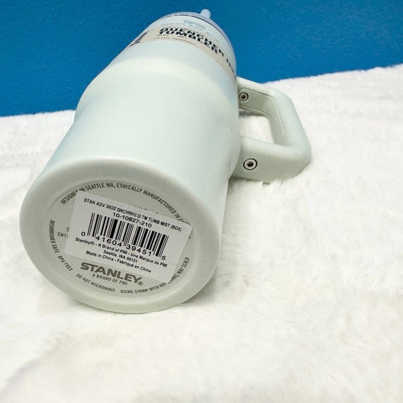 *NEW*Stanley Quencher H2.0 Tumbler 30 oz -Mist (Pastel Green) NEW with BOX - Picture 6 of 7